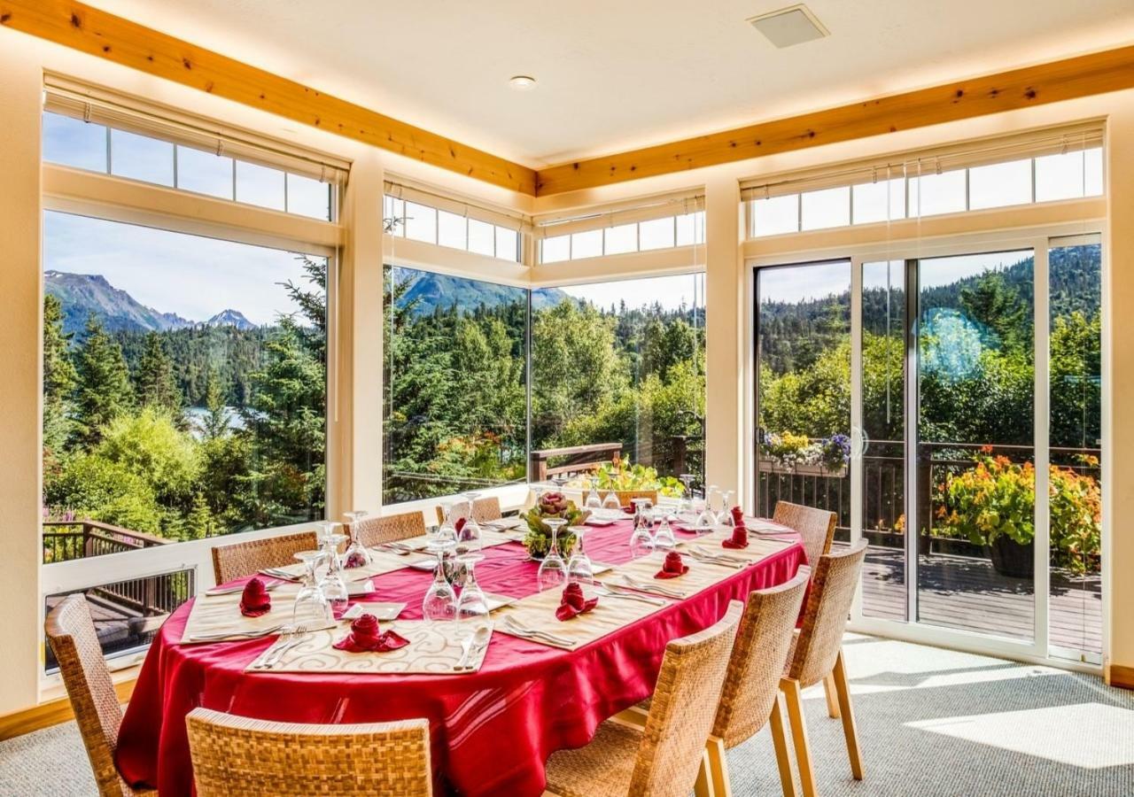 Halibut Cove Stillpoint Lodge - All-Inclusive מראה חיצוני תמונה