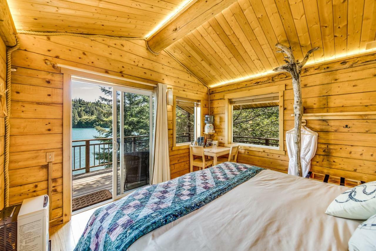 Halibut Cove Stillpoint Lodge - All-Inclusive מראה חיצוני תמונה