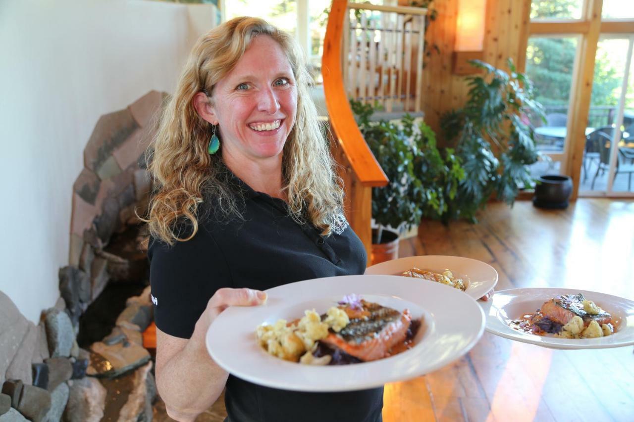 Halibut Cove Stillpoint Lodge - All-Inclusive מראה חיצוני תמונה