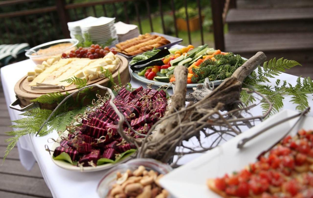Halibut Cove Stillpoint Lodge - All-Inclusive מראה חיצוני תמונה