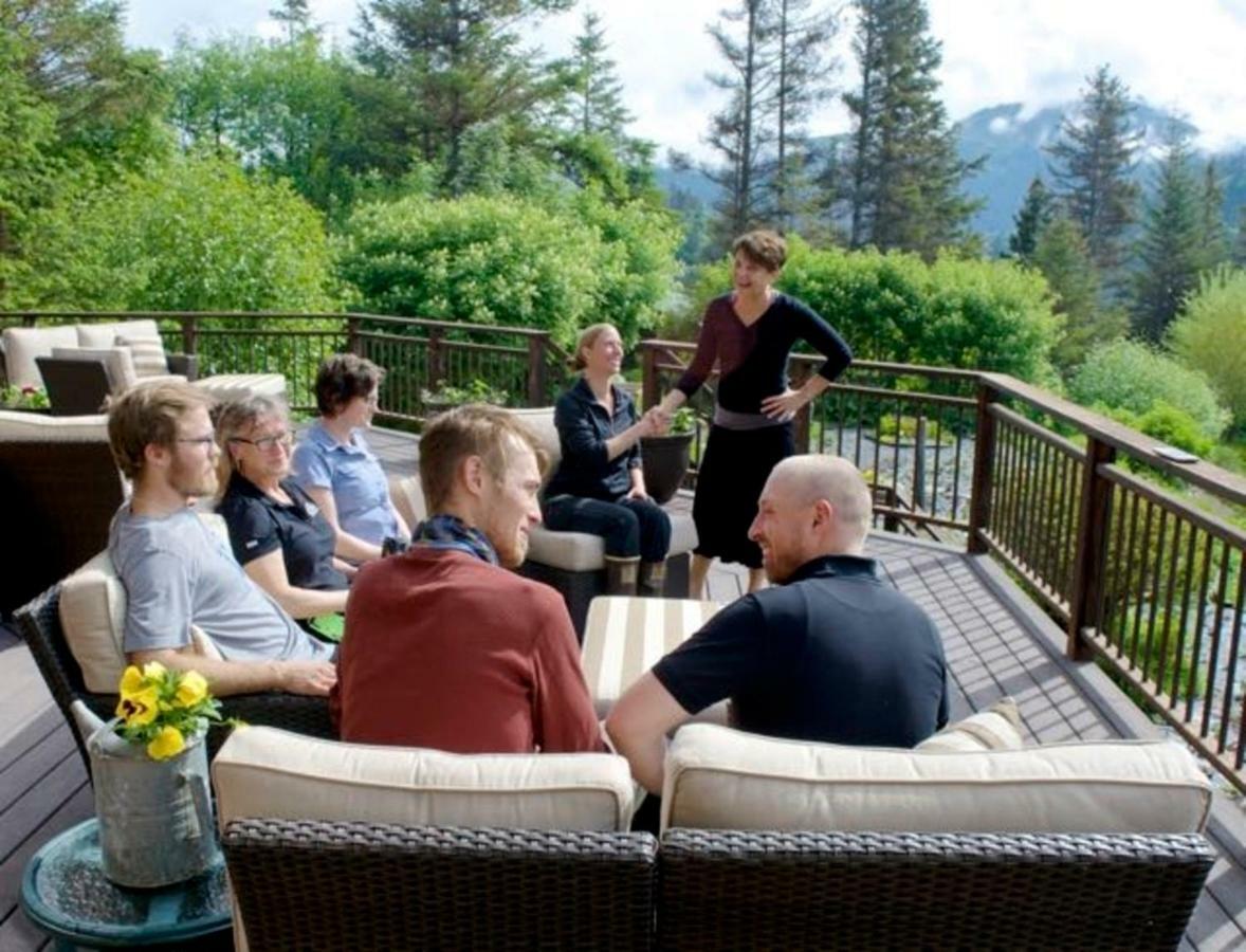 Halibut Cove Stillpoint Lodge - All-Inclusive מראה חיצוני תמונה